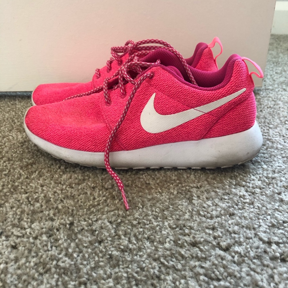 Nike Roshe Ones